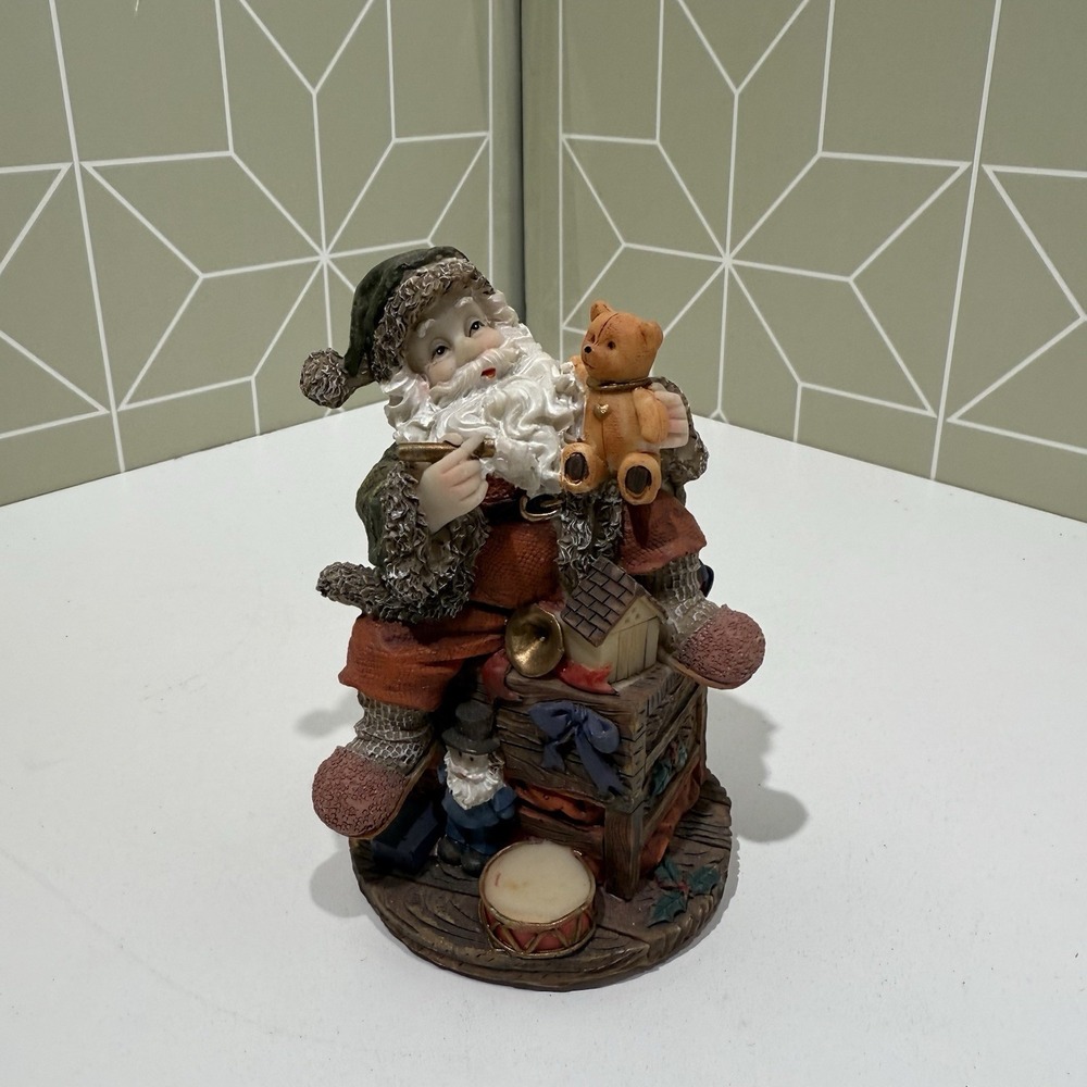 4.25" Vintage K's Collection Santa In Action Collection Figurine